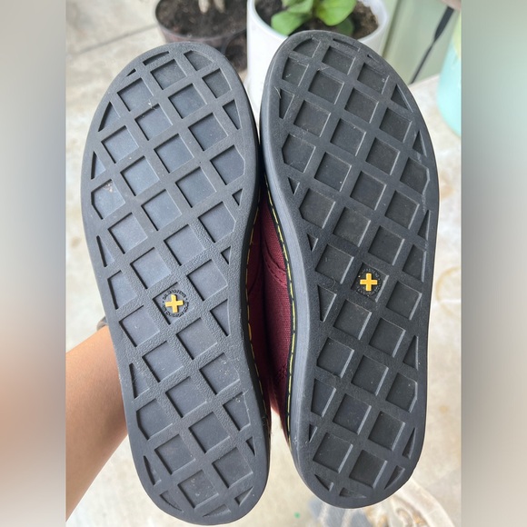 Doc Marten’s Shore Ditch Cherry Red Maroon Canvas Boots Women’s Size 6 - Picture 4 of 4